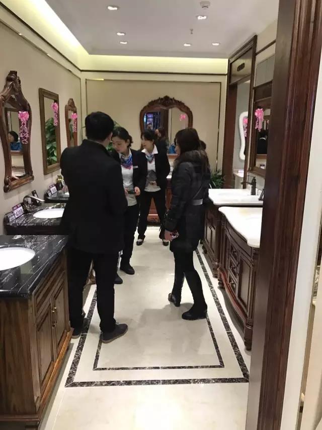 ԡ�ҹ�ʮ��Ʒ��