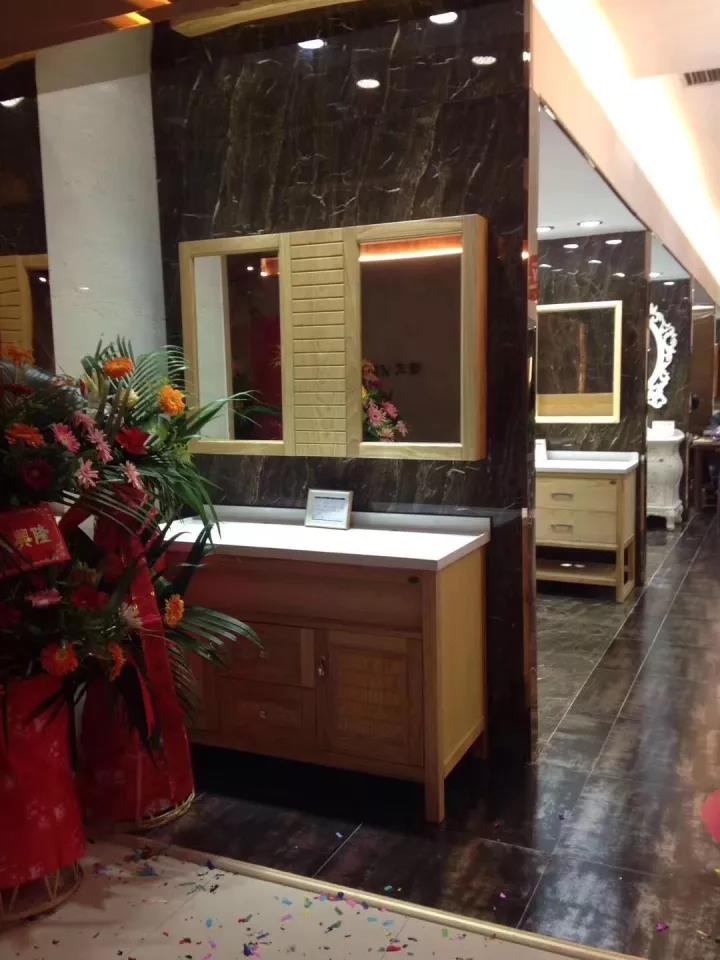 ԡ�ҹ�ʮ��Ʒ��